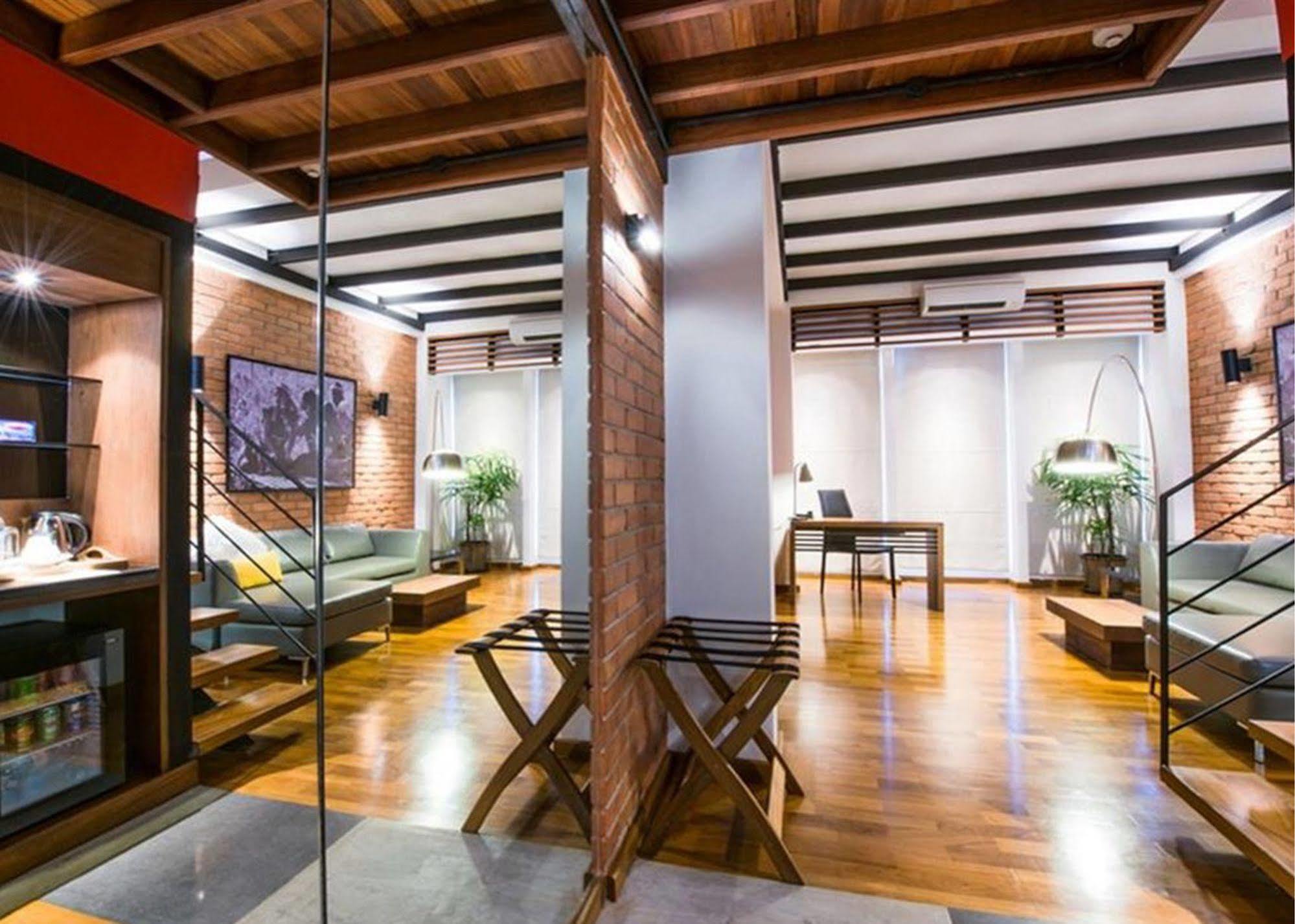 The Loft Hotel Downtown Янгон Экстерьер фото